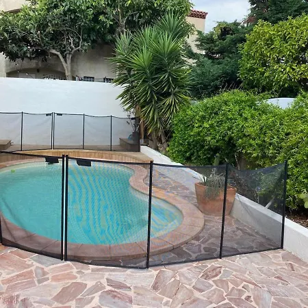 Avec Piscine *