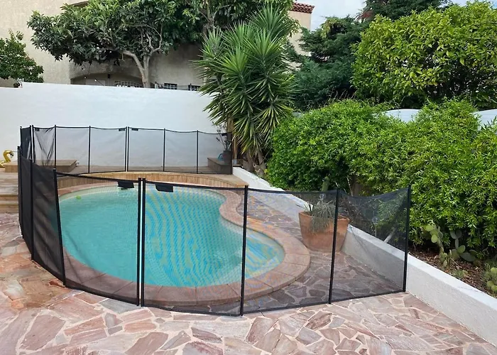 Avec Piscine *